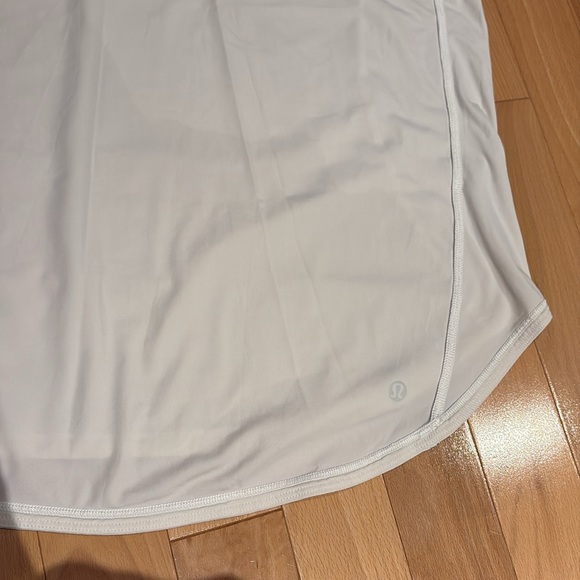 EUC Women's Lululemon White Sculpt II Sleeveless Tank Top - size 8 - Picture 13 of 16